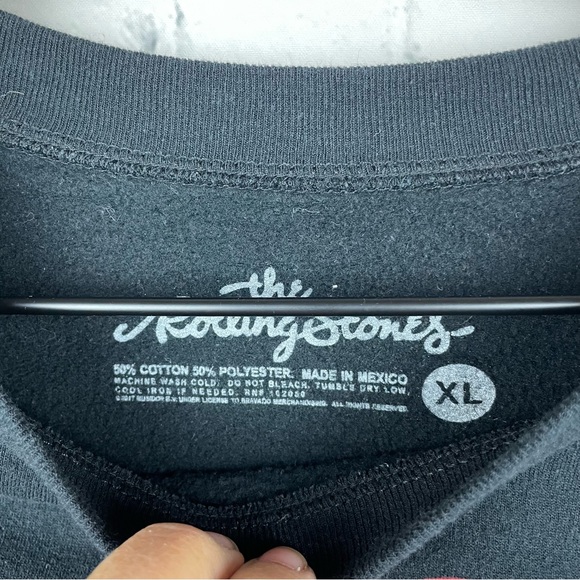 THE ROLLING STONES Black Crop Sweatshirt size XL - Picture 5 of 5